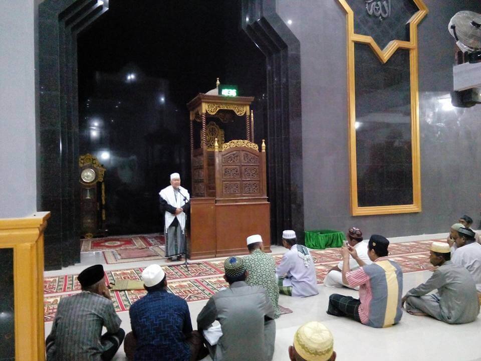 AG. Prof. Dr. HM. Rafi'i Yunus Martan, MA. Bersilaturahim Dengan Masyarakat Sul-Bar