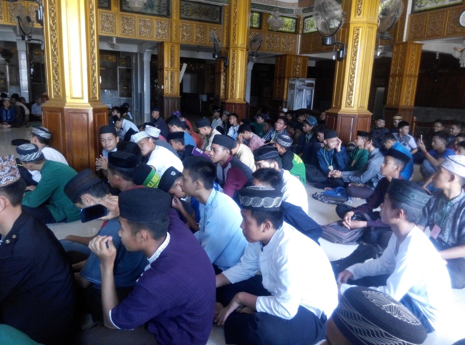 Aliyah As'adiyah Gelar Perkampungan Bahas Arab