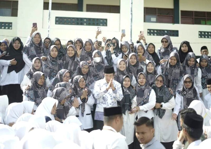 AG. Prof. Nasaruddin Umar, Motivasi Santriwati di Upacara Perdana Kampus II Lapongkoda Kesetaraan Gender dan Kepemimpinan Perempuan