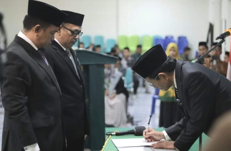 Dr. KH. Muhyiddin Tahir, S.Ag., M.Th.I Terpilih Menjadi Rektor IAI As'adiyah Sengkang, Siap Pimpin Inovasi Institut