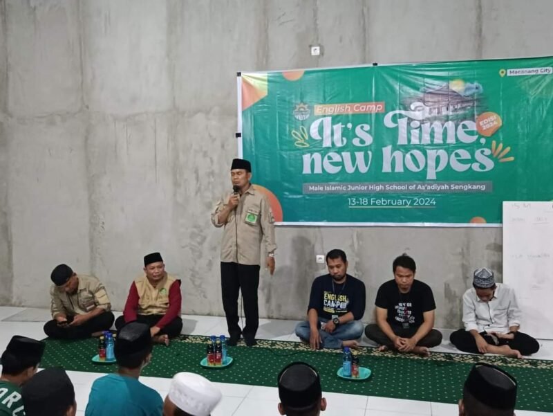 English Camp MTs As'adiyah Putra Ditutup dengan Penuh Semangat dalam Malam Penutupan yang Spektakuler