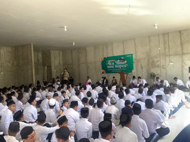 English Camp MTs Putra 2024: Bersemangat dan Penuh Antusiasme Menyongsong Harapan Baru