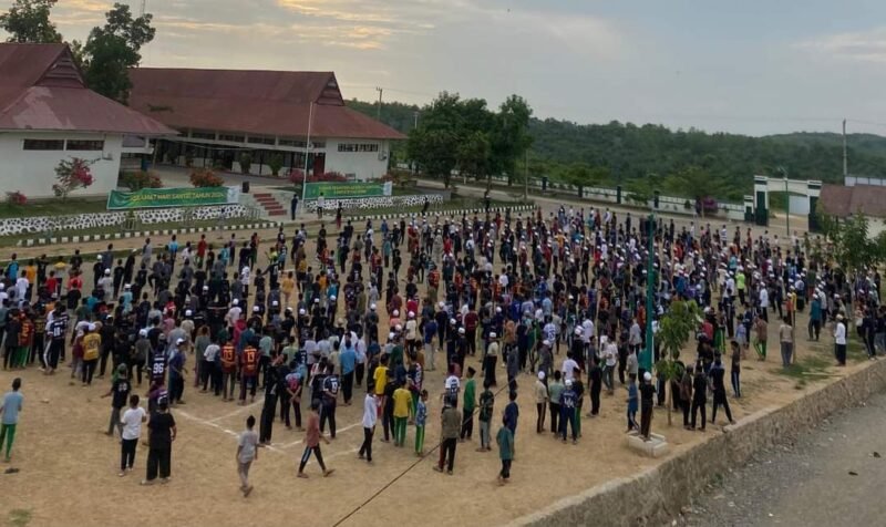 Jum’at Sehat di Kampus III Macanang: Ribuan Santri Ikuti Senam, Apel, dan Kerja Bakti Rutin