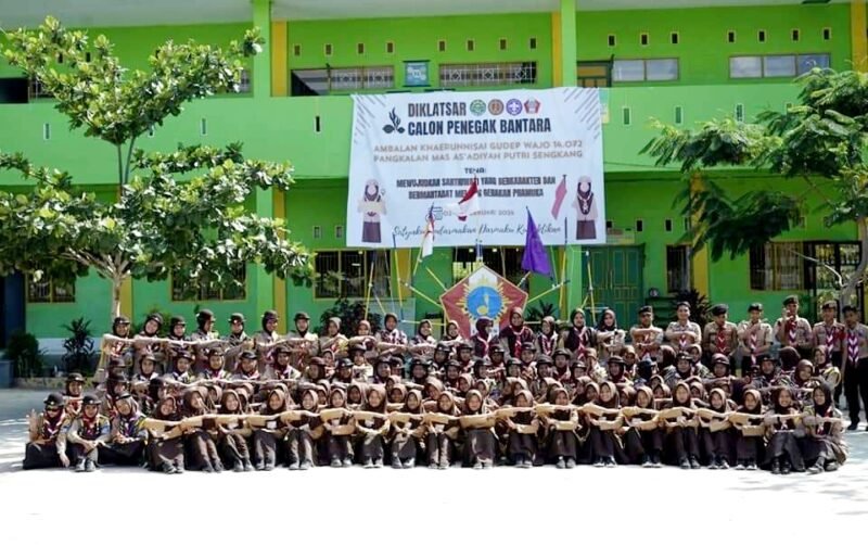 MAS As'adiyah Putri Mewujudkan Santriwati Berkarakter dan Bermartabat Melalui Diklatsar Calon Penegak Bantara