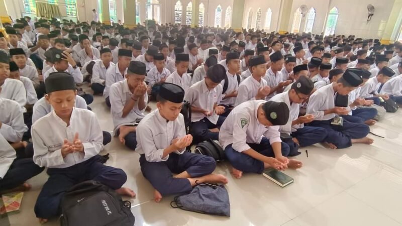 Memperkaya Hati dan Pikiran Melalui Tahsinul Qira'ah MTs As'adiyah