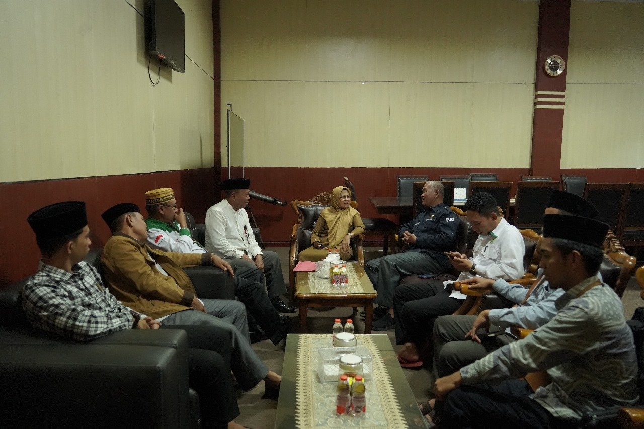 Pengurus Pusat Pesantren As’adiyah Temui Sekda Bahas Persiapan MQK 2025 di Sengkang