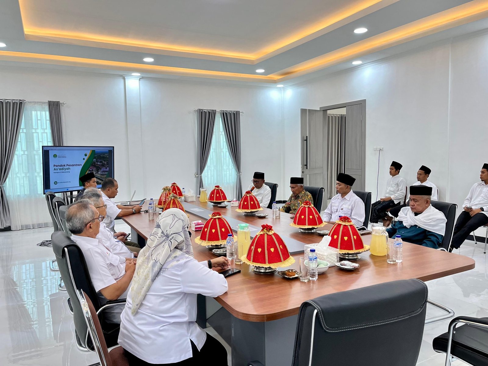 PT Energi Equity Epic Serahkan Sumur Bor Air Bersih untuk Pondok Pesantren As’adiyah Sengkang